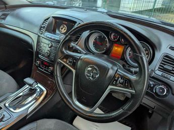 Vauxhall Insignia 2.0 CDTi SE Auto Euro 5 4dr
