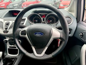 Ford Fiesta ZETEC P/SENSORS+CAMBELT+AIR CON