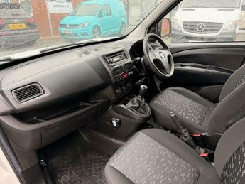 Vauxhall Combo 1.3 CDTi 2300 ecoFLEX 16v FWD L1 H1 (s/s) 3dr