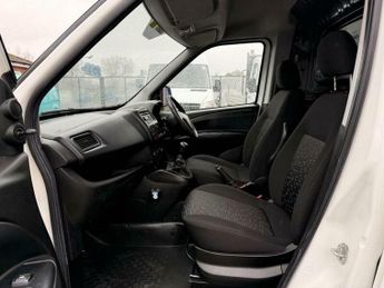 Vauxhall Combo 1.3 CDTi 2300 ecoFLEX 16v FWD L1 H1 (s/s) 3dr