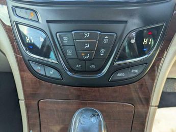 Vauxhall Insignia 2.0 CDTi Elite Nav Sports Tourer Auto Euro 5 5dr