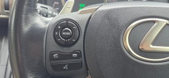 Lexus IS 300h Advance E-CVT Euro 6 (s/s) 4dr