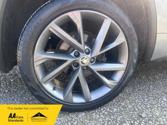 Skoda Kodiaq 2.0 TDI SportLine SUV 5dr Diesel DSG 7 SEAT 4WD Euro 6 (s/s) (7 