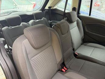 Ford C-Max GRAND TITANIUM TDCI