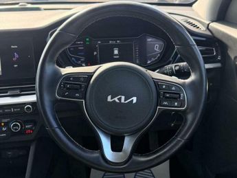 Kia Niro 1.6 GDi 8.9kWh 3 DCT Euro 6 (s/s) 5dr