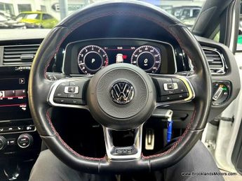 Volkswagen Golf GTI TSI DSG [7X SERVICES, SAT NAV & HEATED SEATS]