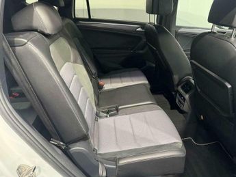 Volkswagen Tiguan 2.0 Tiguan Allspace R-Line TDI 4Motion Semi-Auto 4WD 5dr