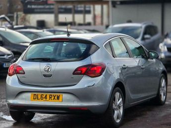 Vauxhall Astra 1.6 16v SRi Euro 5 5dr