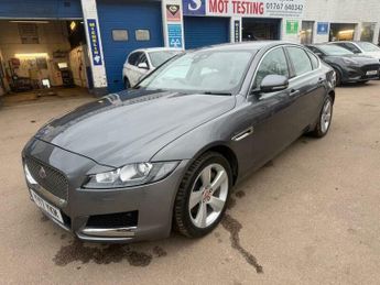 Jaguar XF 2.0d Portfolio Auto AWD Euro 6 (s/s) 4dr
