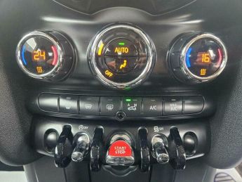 MINI Hatch 1.5 Cooper Auto Euro 6 (s/s) 3dr