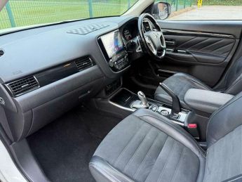 Mitsubishi Outlander 2.0h 12kWh GX3h+ CVT 4WD Euro 6 (s/s) 5dr