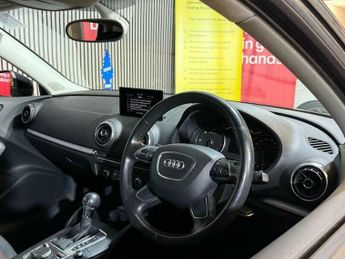 Audi A3 1.6 TDI SE Sportback S Tronic Euro 5 (s/s) 5dr