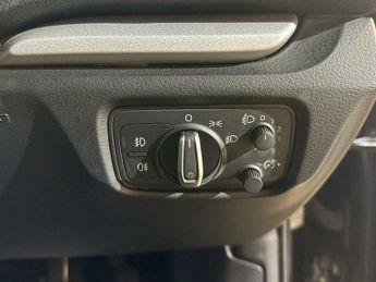 Audi A3 1.6 TDI SE Sportback S Tronic Euro 5 (s/s) 5dr