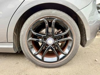 Mercedes-Benz A Class 1.6 A180 Sport Hatchback 5dr Petrol 7G-DCT Euro 6 (s/s) (122 ps)