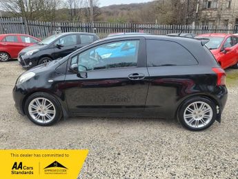 Toyota Yaris SR MMT