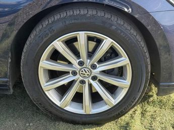 Volkswagen Passat 2.0 TDI BlueMotion Tech SE Business DSG Euro 6 (s/s) 4dr