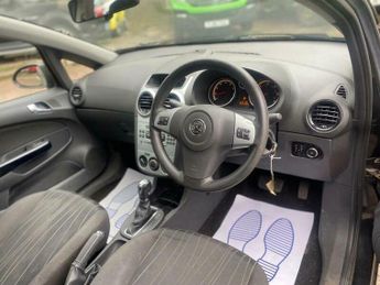 Vauxhall Corsa 1.4i 16v Exclusiv 5dr