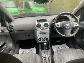Vauxhall Corsa 1.4i 16v Exclusiv 5dr