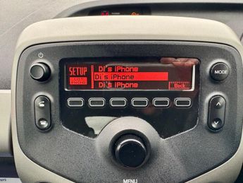 Toyota AYGO VVT-I X-PLAY