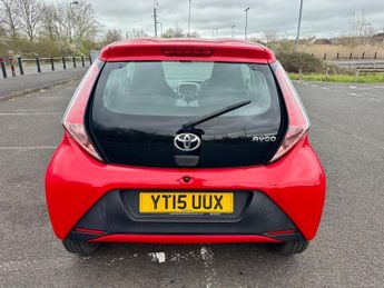 Toyota AYGO VVT-I X-PLAY