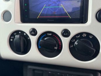 Toyota FJ Cruiser 