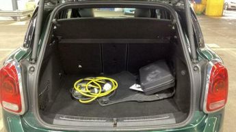 MINI Countryman 1.5 7.6kWh Cooper SE SUV 5dr Petrol Plug-in Hybrid Auto ALL4 Eur