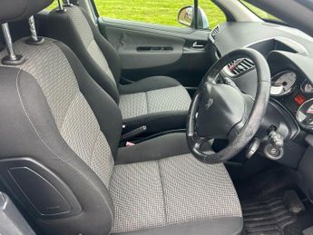 Peugeot 207 SPORT
