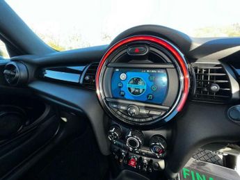 MINI Hatch 1.5 Cooper D Steptronic Euro 6 (s/s) 3dr