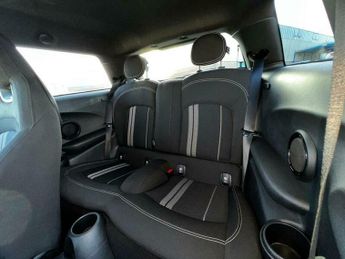 MINI Hatch 1.5 Cooper D Steptronic Euro 6 (s/s) 3dr