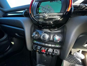 MINI Hatch 1.5 Cooper D Steptronic Euro 6 (s/s) 3dr