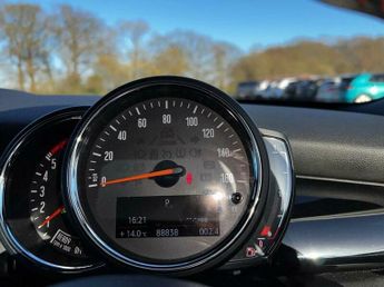 MINI Hatch 1.5 Cooper D Steptronic Euro 6 (s/s) 3dr