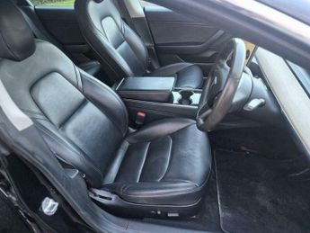 Tesla Model 3 Standard Range Plus Auto RWD 4dr