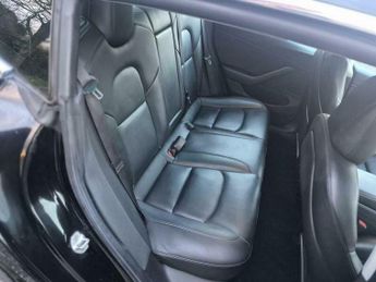 Tesla Model 3 Standard Range Plus Auto RWD 4dr