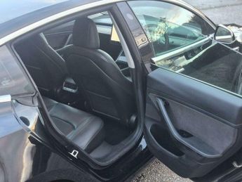 Tesla Model 3 Standard Range Plus Auto RWD 4dr