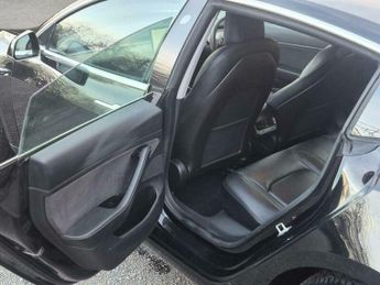 Tesla Model 3 Standard Range Plus Auto RWD 4dr