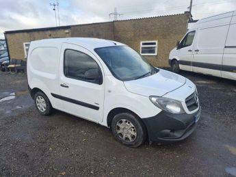 Mercedes G Class 1.5 109 CDI BlueEfficiency L1 Euro 5 (s/s) 4dr