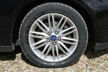 Ford Focus 1.0T EcoBoost Zetec Edition Auto Euro 6 (s/s) 5dr