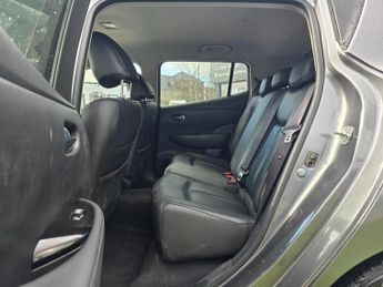 Nissan Leaf 24kWh Tekna Auto 5dr
