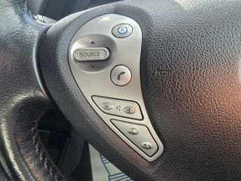 Nissan Leaf 24kWh Tekna Auto 5dr