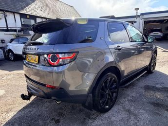 Land Rover Discovery Sport TD4 HSE BLACK
