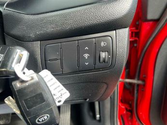 Kia Ceed 1.4 VR7 Euro 5 5dr