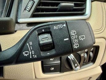 BMW 2 SERIES 2.0 220d M Sport Auto 5dr