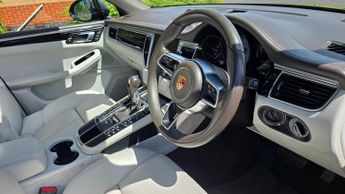 Porsche Macan 3.0 TD V6 S SUV 5dr Diesel PDK 4WD Euro 6 (s/s) (258 ps)