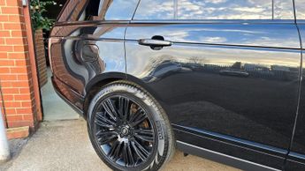 Land Rover Range Rover 3.0 SD V6 Autobiography Auto 4WD Euro 6 (s/s) 5dr