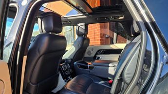 Land Rover Range Rover 3.0 SD V6 Autobiography Auto 4WD Euro 6 (s/s) 5dr
