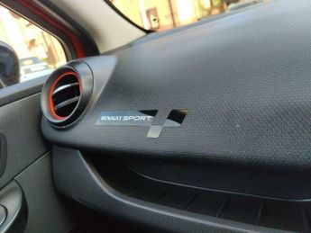 Renault Clio 1.6 TCe Renaultsport Lux EDC Euro 5 5dr