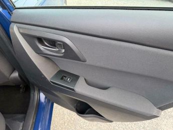 Toyota Auris 1.8 VVT-h Icon Tech Touring Sports CVT Euro 6 (s/s) 5dr