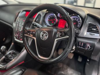 Vauxhall Astra ELITE