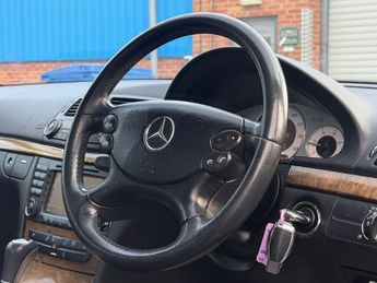 Mercedes E Class 2.1 E220 CDI Avantgarde 4dr Automatic