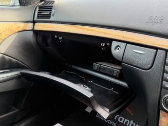 Mercedes E Class 2.1 E220 CDI Avantgarde 4dr Automatic